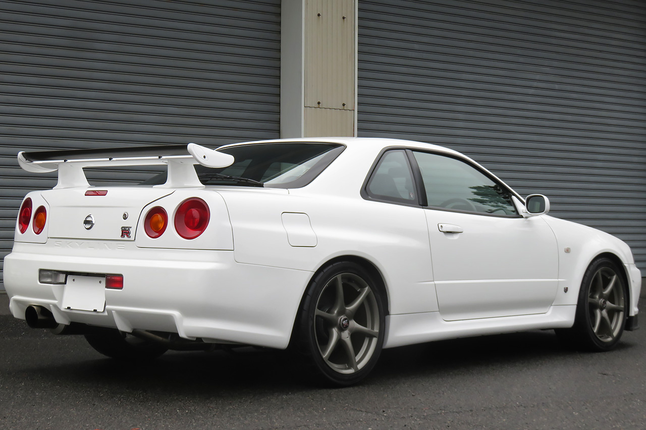日産 スカイラインGT-R 