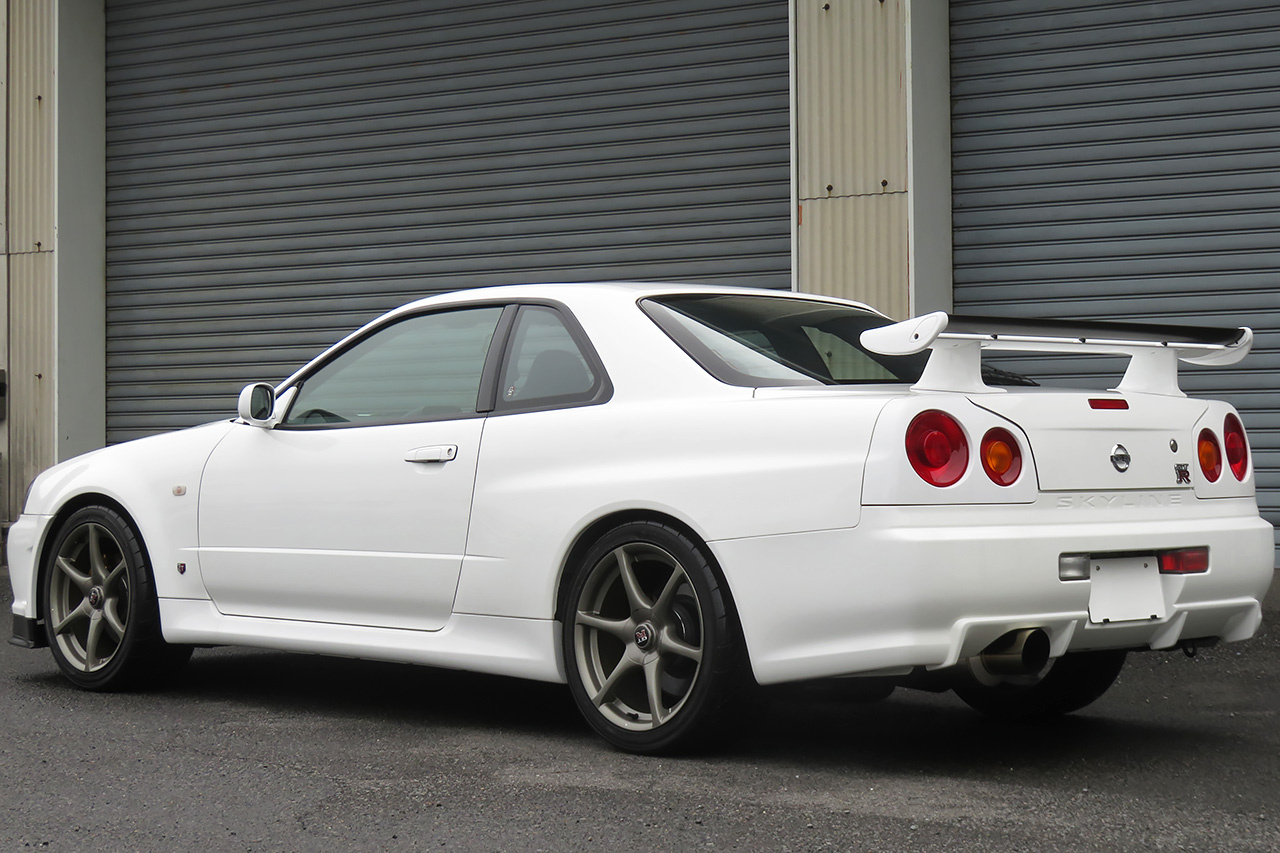 日産 スカイラインGT-R 