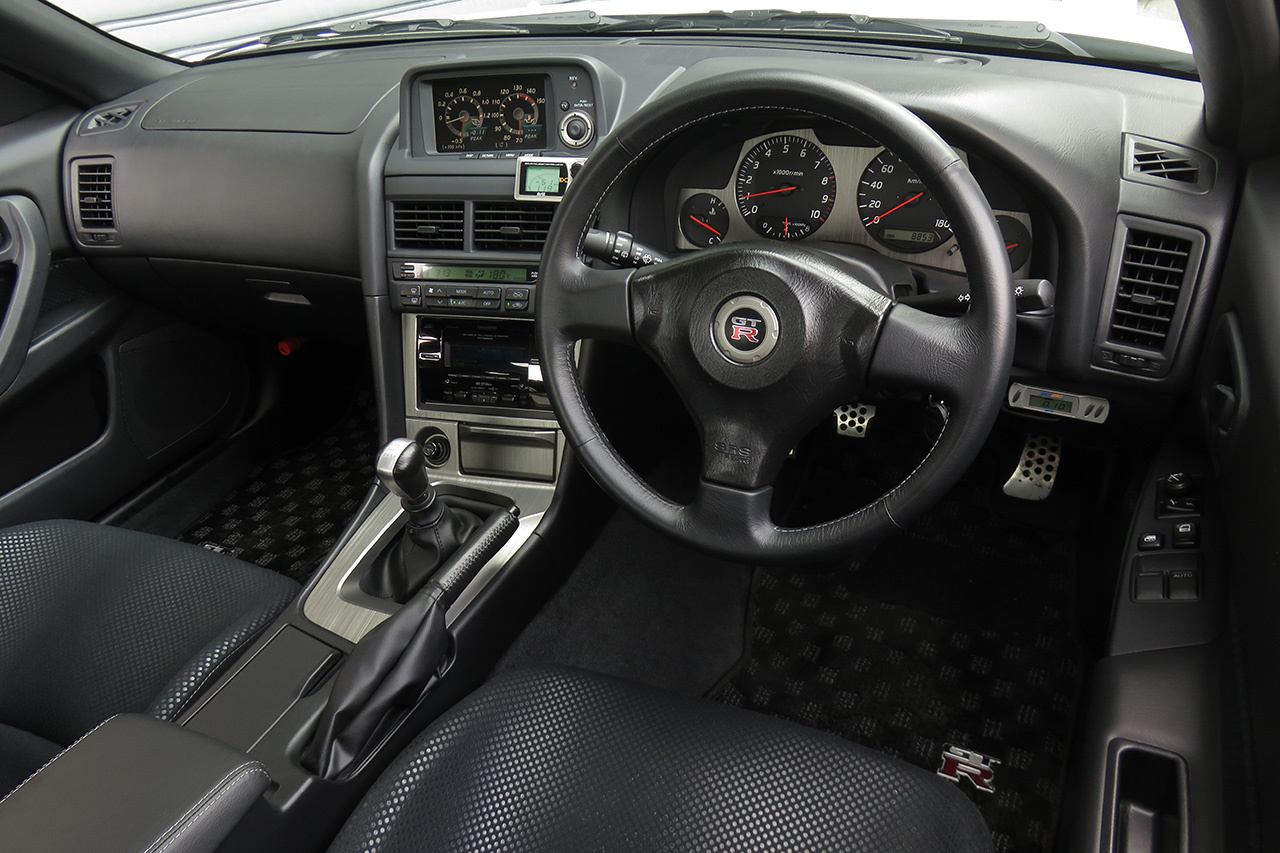 日産 スカイラインGT-R 