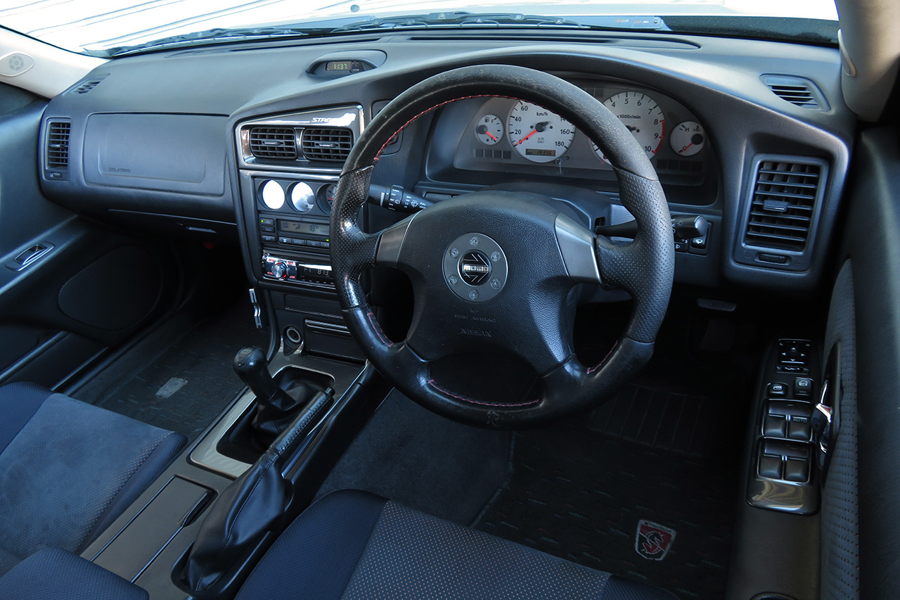 日産 ステージア 2.6 オーテックバージョン260RS