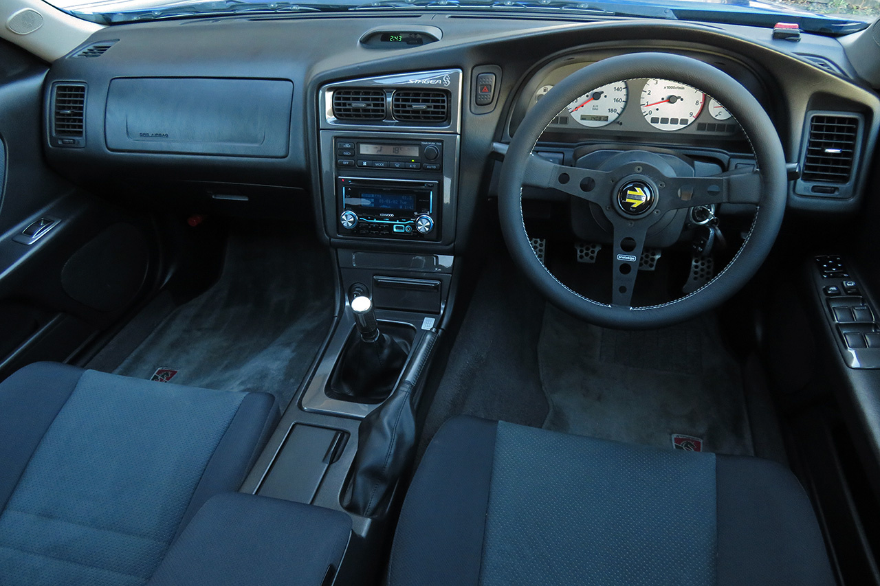 日産 ステージア タイプＢ　２５ｔ　ＲＳ　ＦＯＵＲ　Ｓ