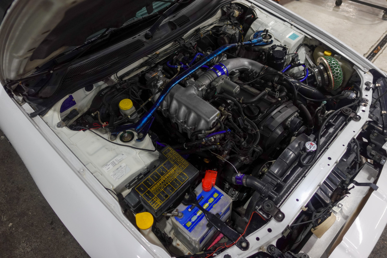 日産 スカイラインクーペ 25GT　turbo