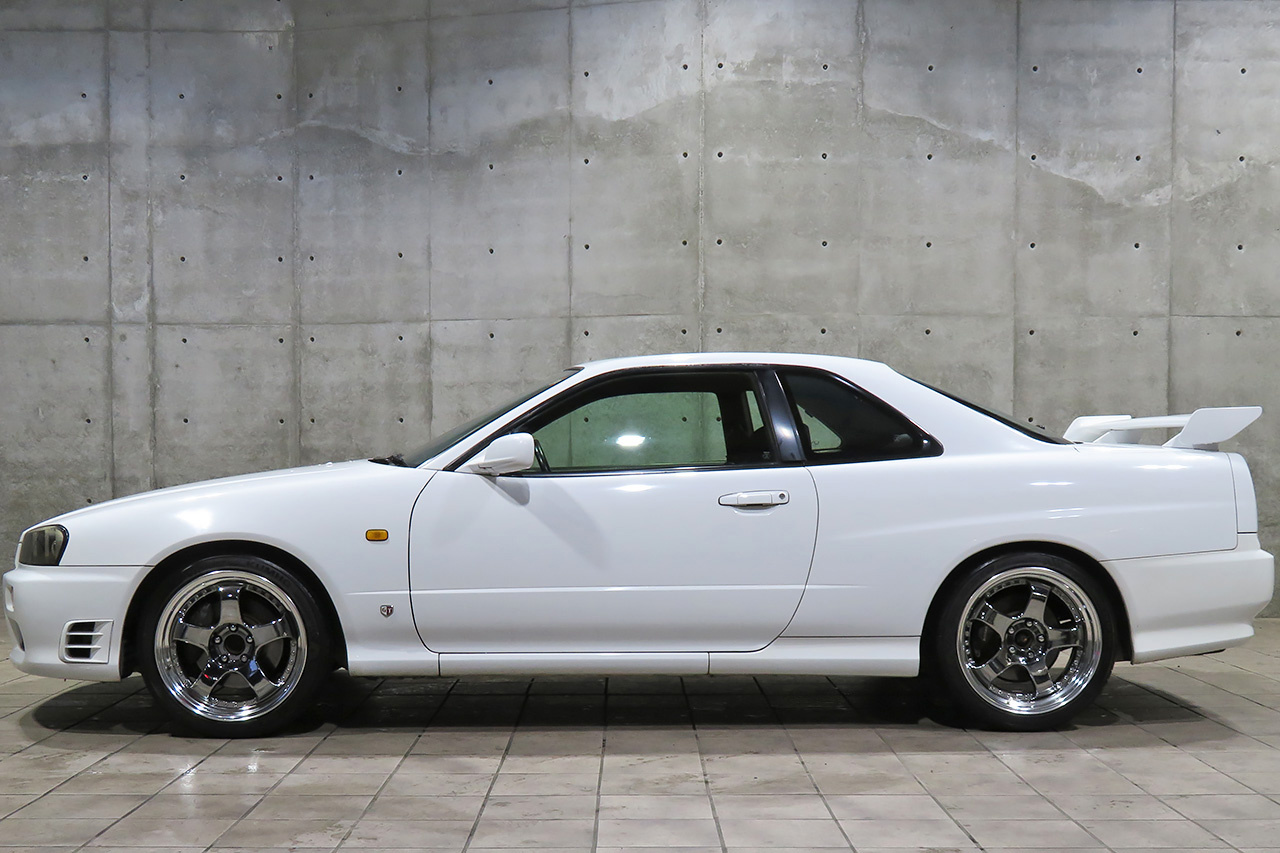 日産 スカイラインクーペ ２５ＧＴターボ