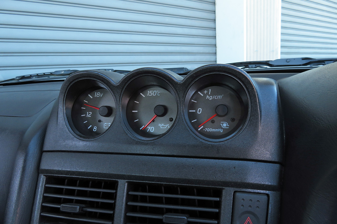 日産 スカイラインクーペ ２５ＧＴターボ