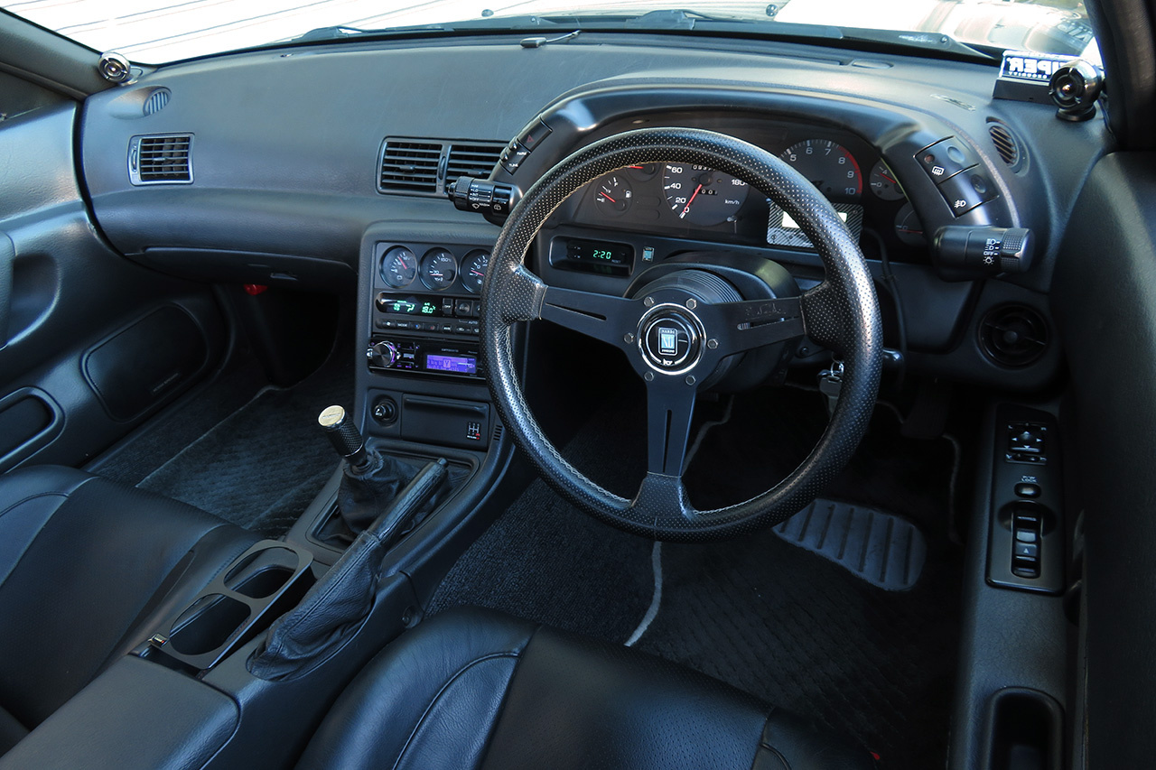 日産 スカイラインGT-R 