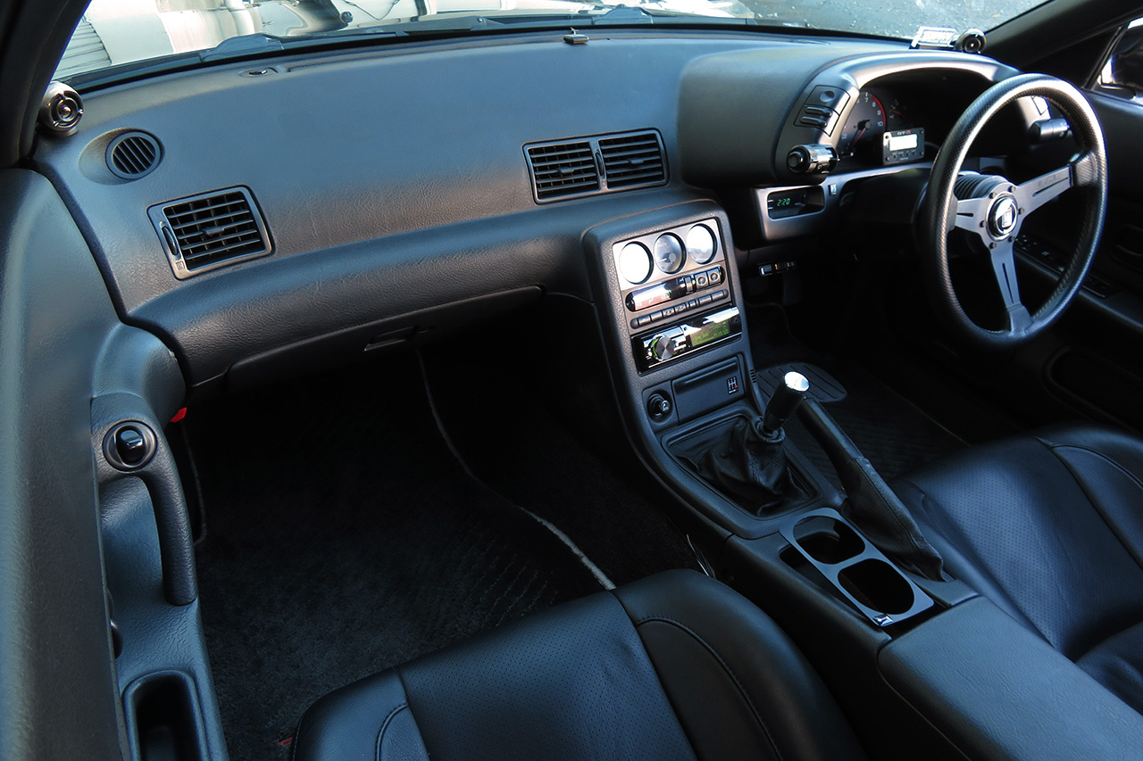 日産 スカイラインGT-R 