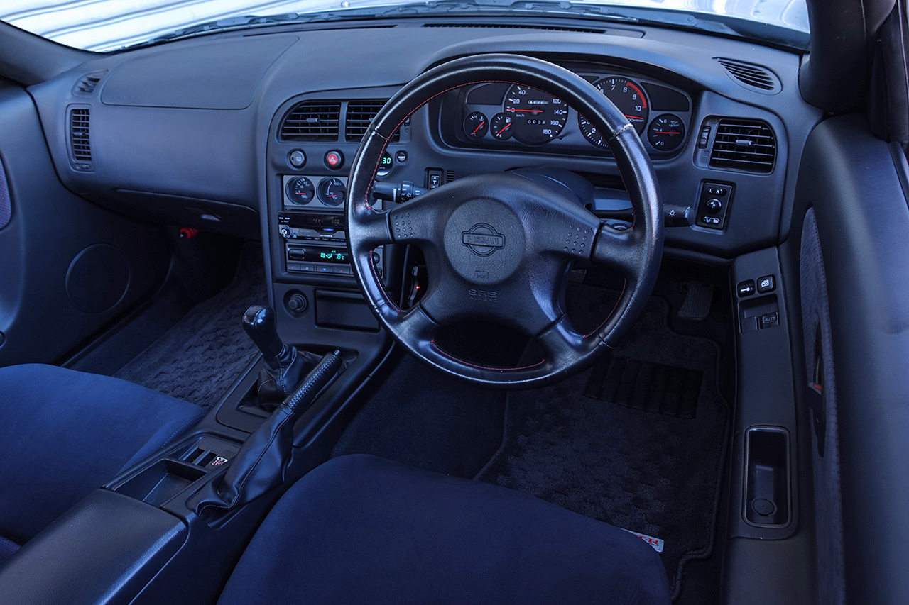 日産 スカイラインGT-R 