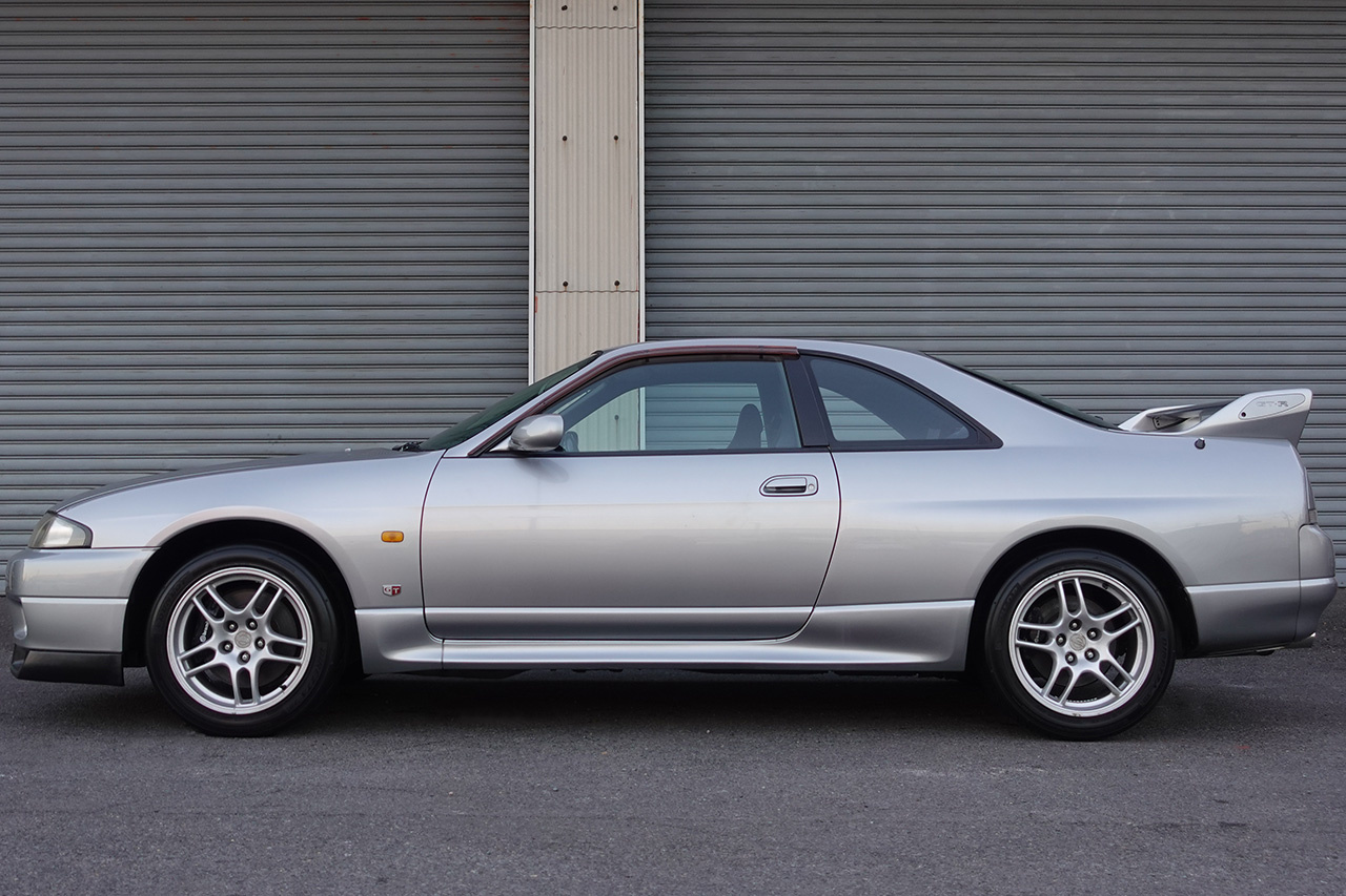 日産 スカイラインGT-R 
