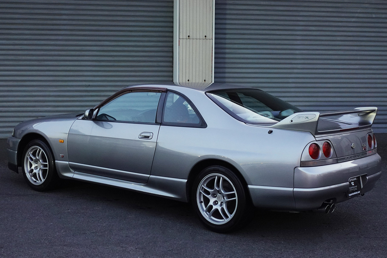日産 スカイラインGT-R 