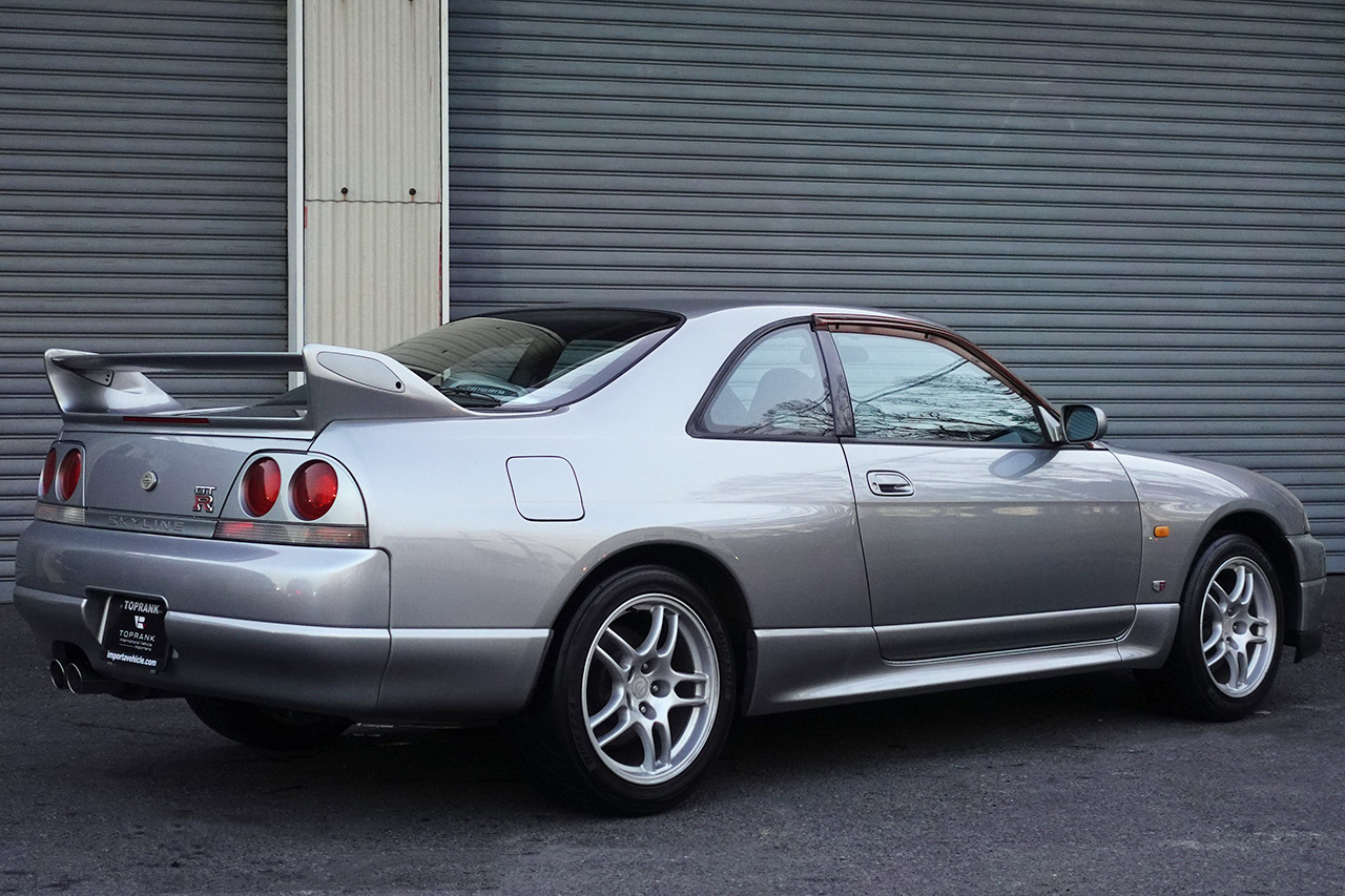 日産 スカイラインGT-R 
