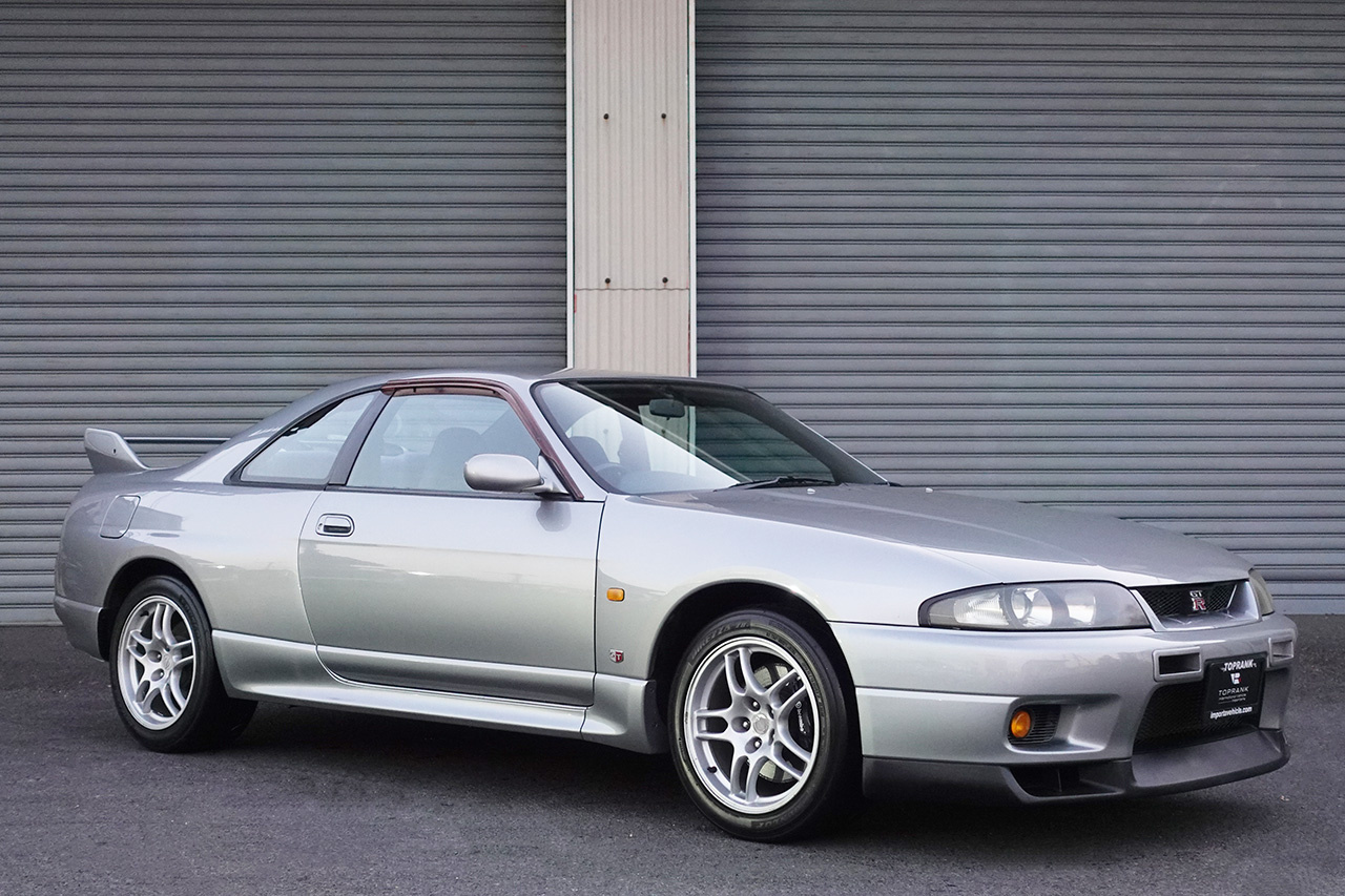 日産 スカイラインGT-R 