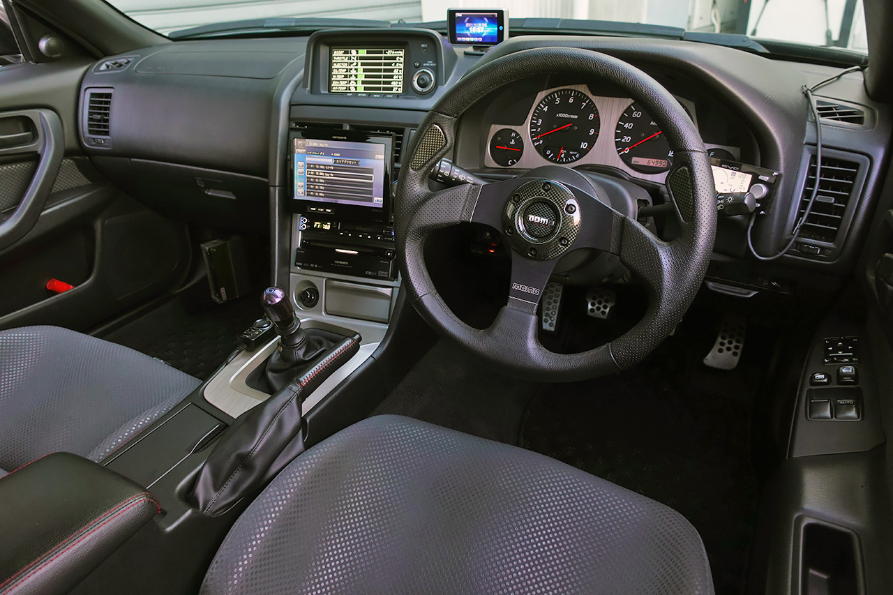 日産 スカイラインGT-R 