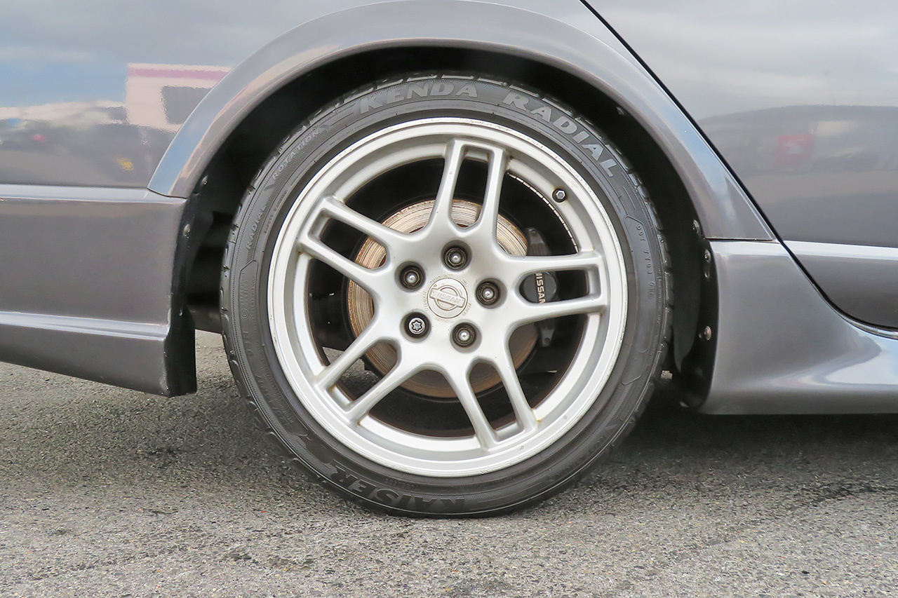 日産 スカイライン 