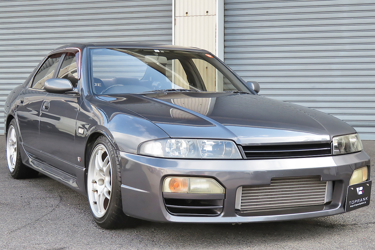 日産 スカイライン 