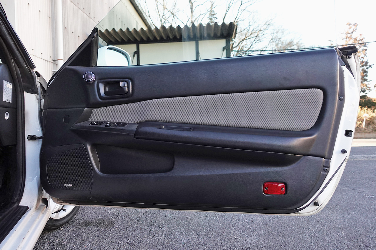 日産 スカイラインクーペ 
