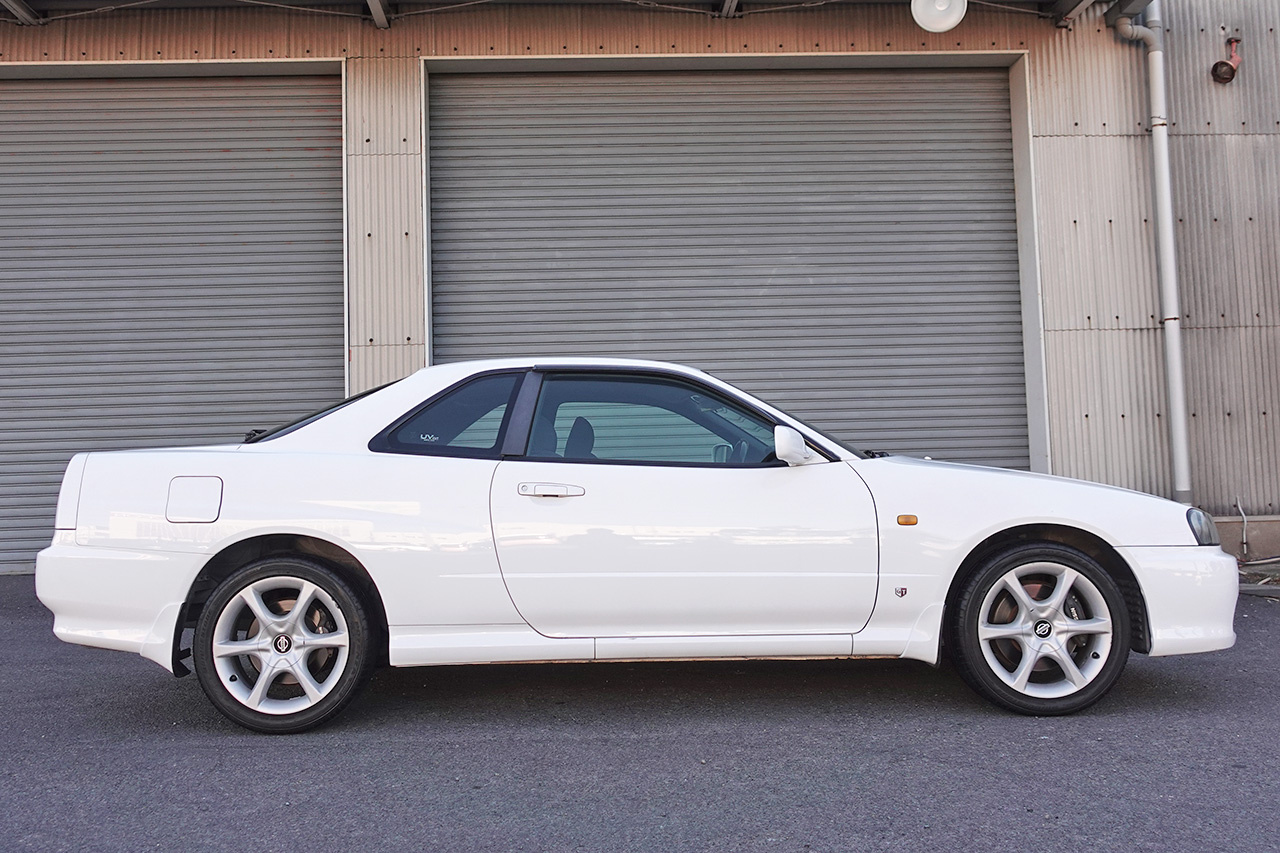 日産 スカイラインクーペ 