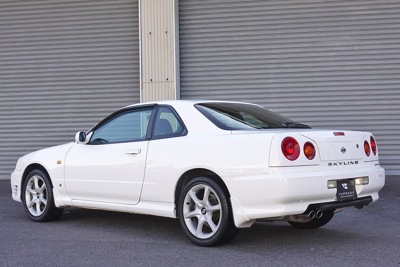 日産 スカイラインクーペ 