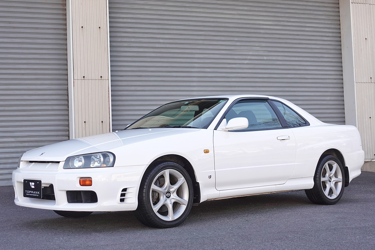 日産 スカイラインクーペ 