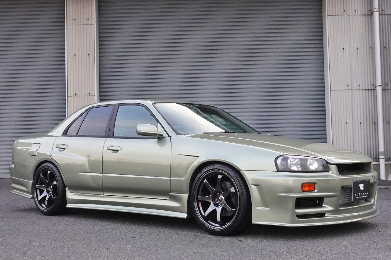 日産 スカイライン 25GT-X TURBO