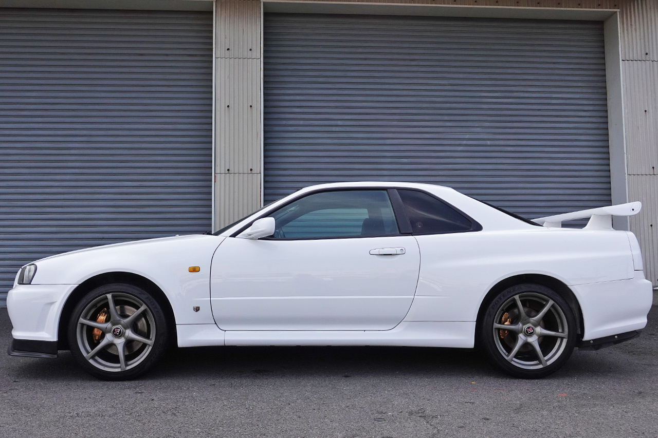 日産 スカイラインGT-R GT-R