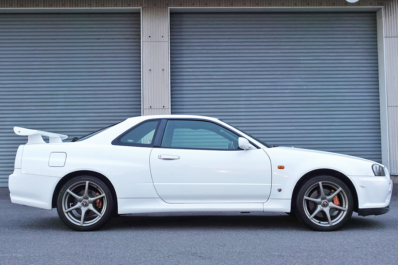 日産 スカイラインGT-R 