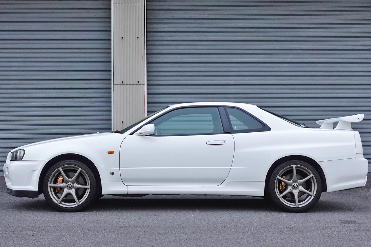 日産 スカイラインGT-R 