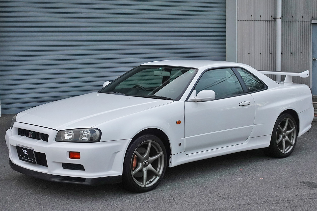 日産 スカイラインGT-R 