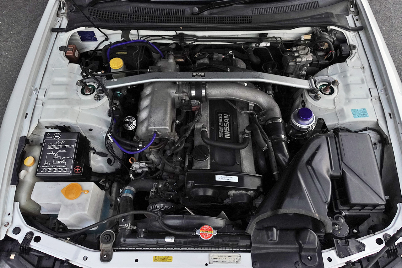 日産 スカイラインクーペ 