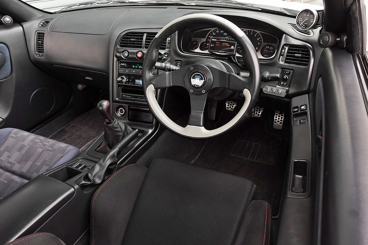 日産 スカイラインクーペ 