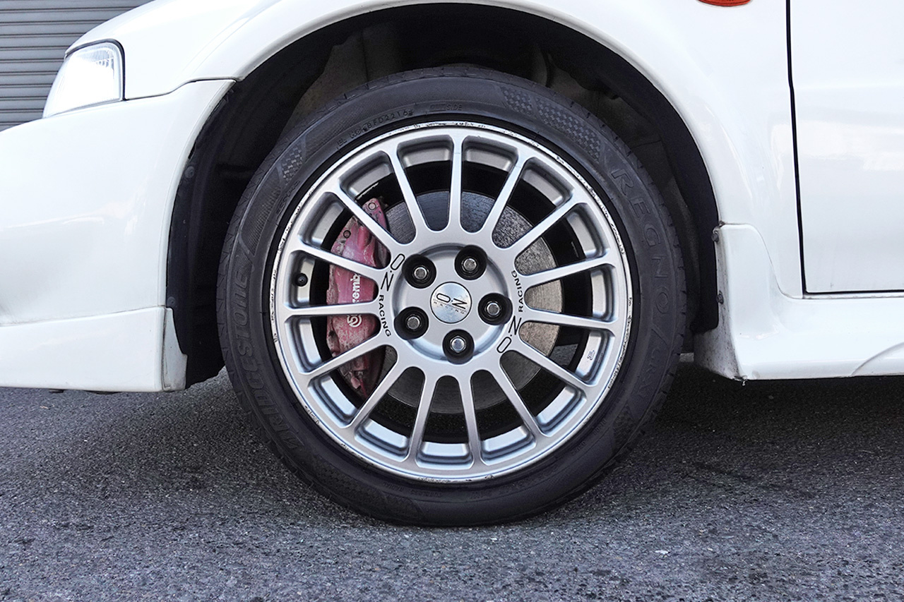 三菱 ランサーエボリューション GSR エボⅥ