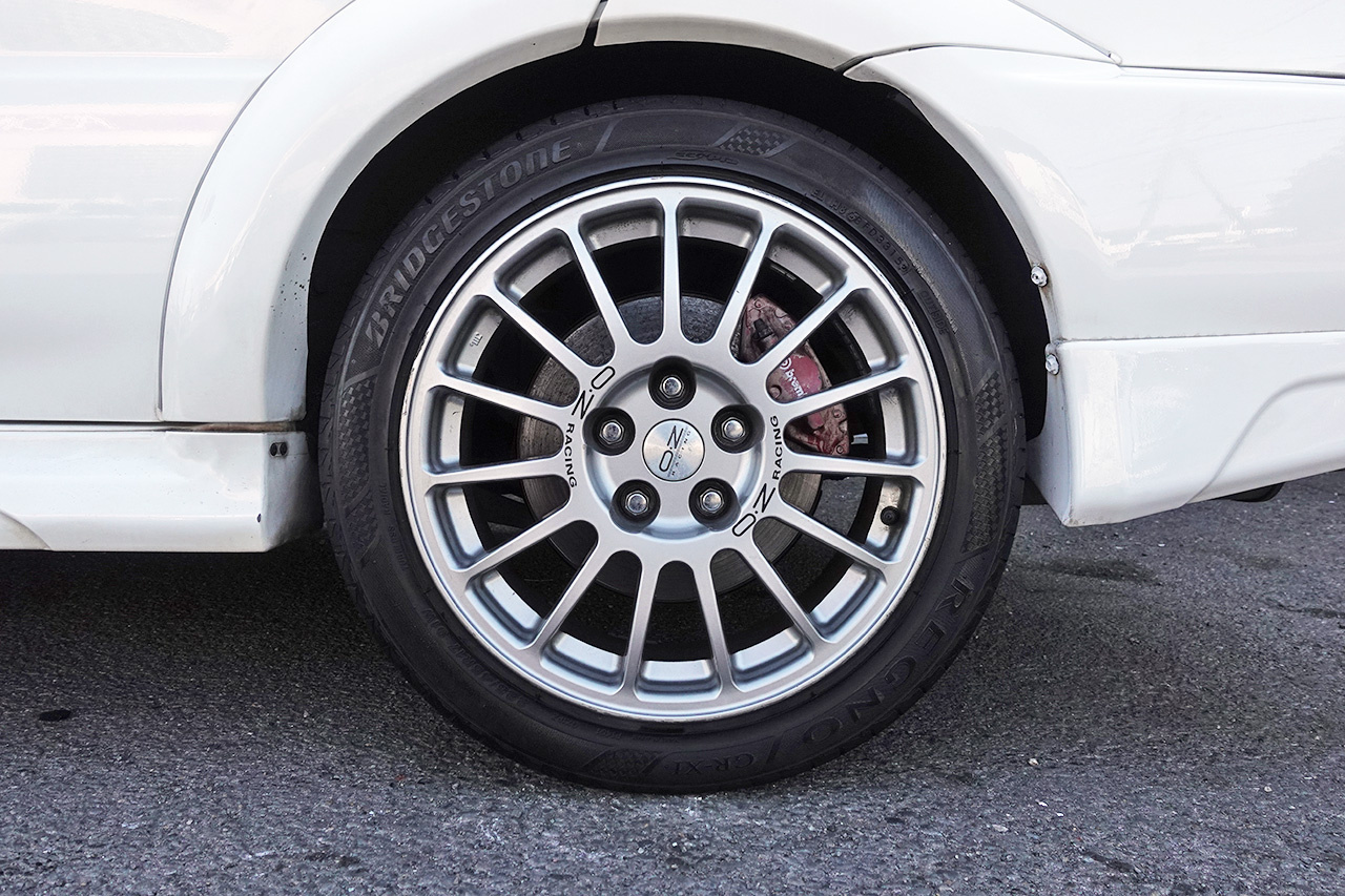 三菱 ランサーエボリューション GSR エボⅥ