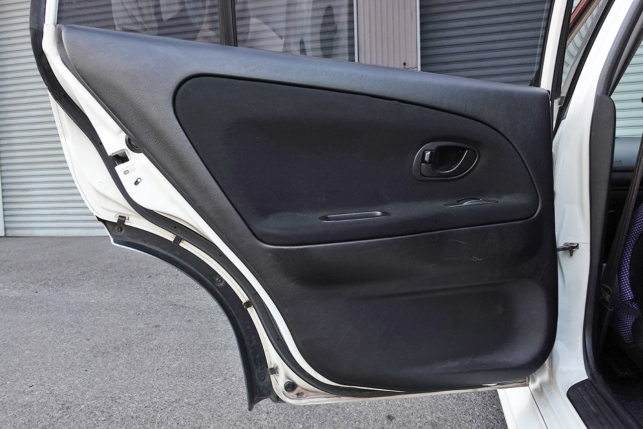 三菱 ランサーエボリューション GSR エボⅥ