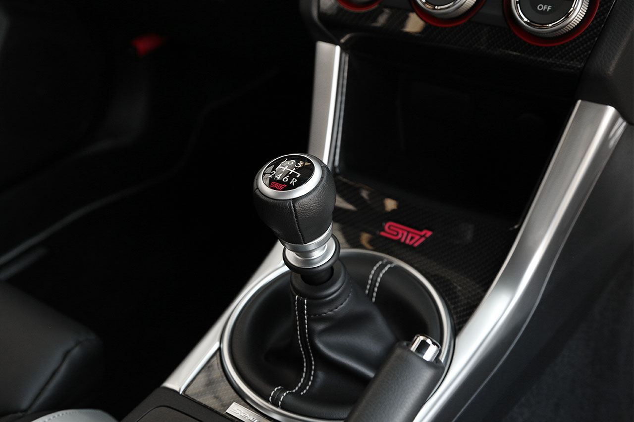 スバル WRX STI S207