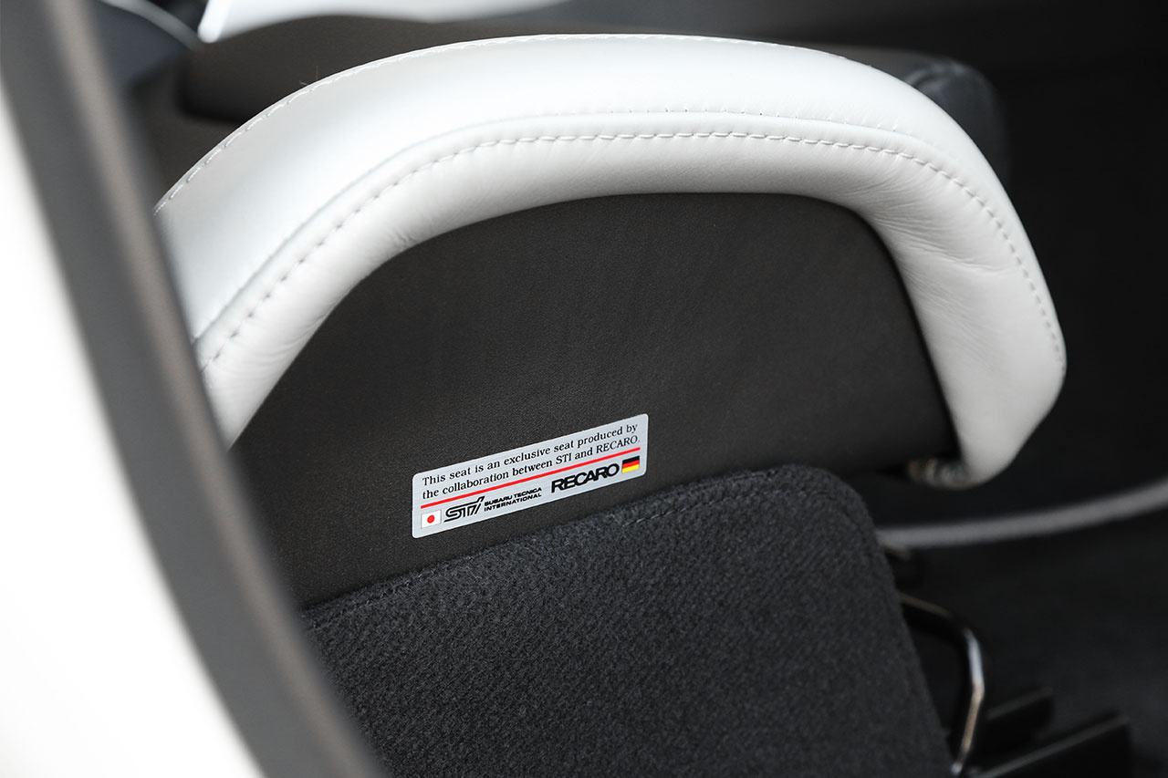 スバル WRX STI S207