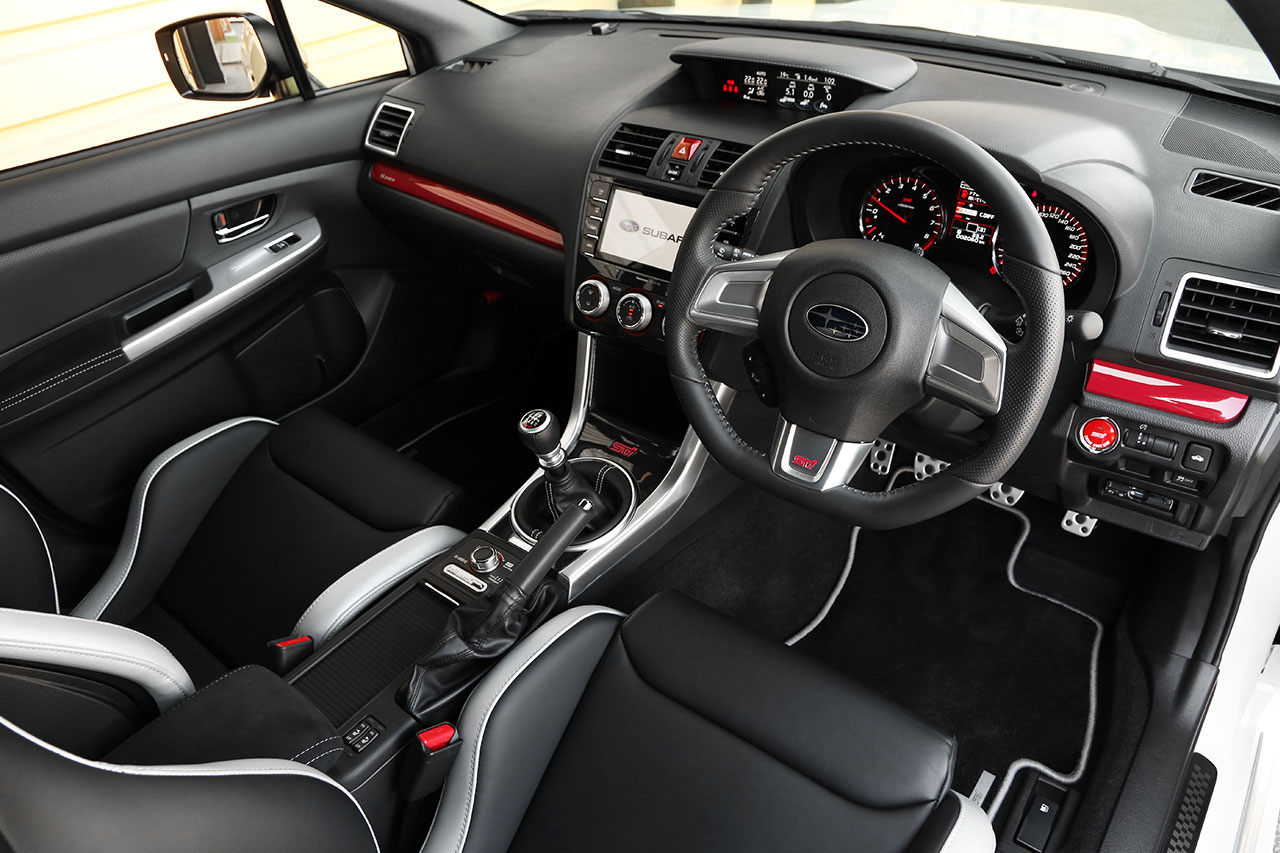 スバル WRX STI S207