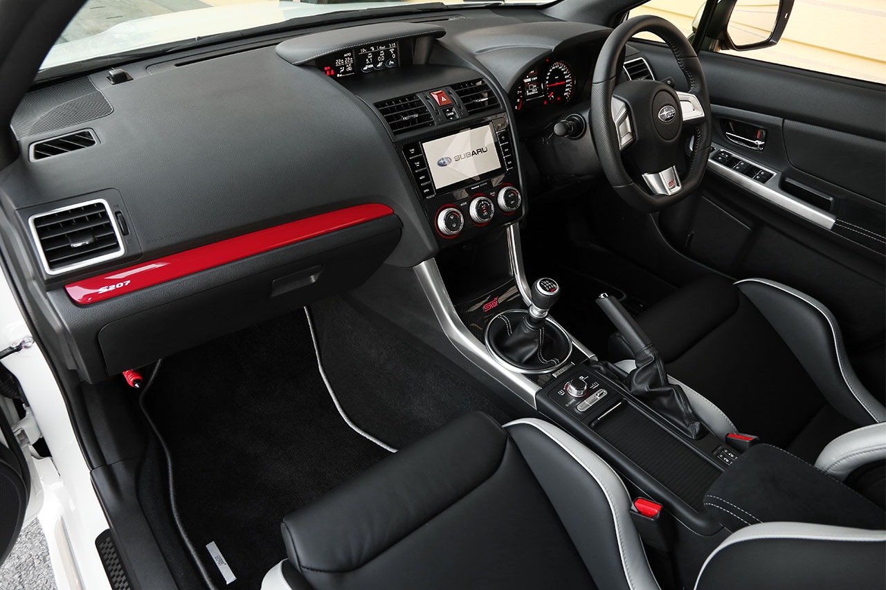 スバル WRX STI S207