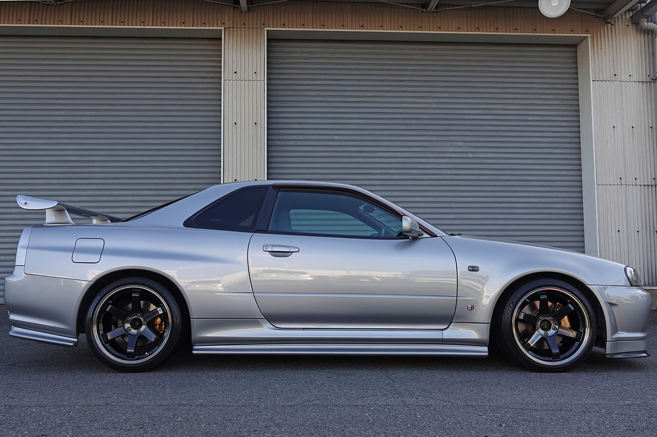 日産 スカイラインGT-R 