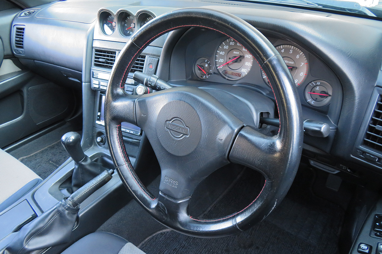 日産 スカイラインクーペ 