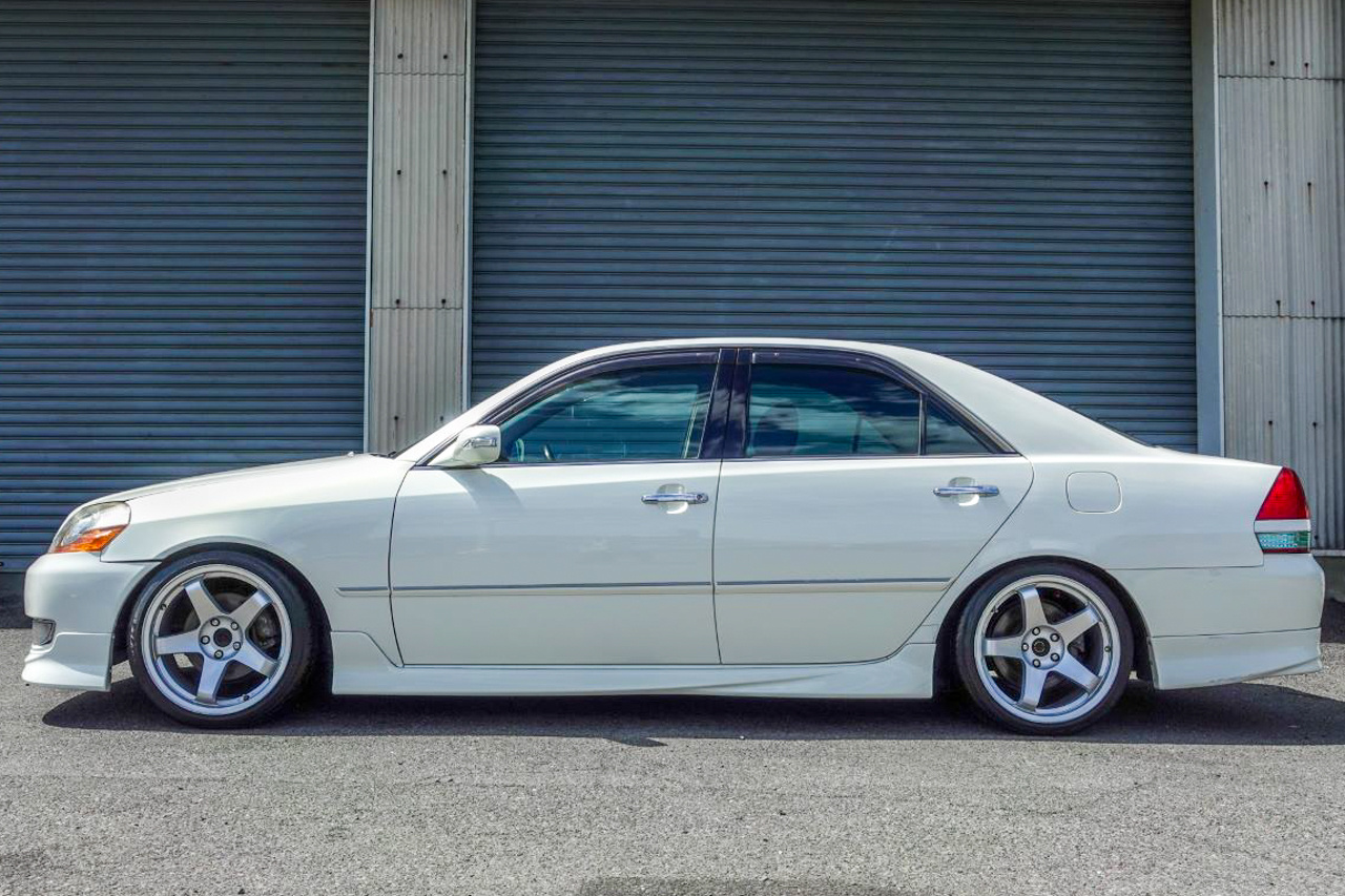 トヨタ マークIIセダン 2.5 グランデ iR-V