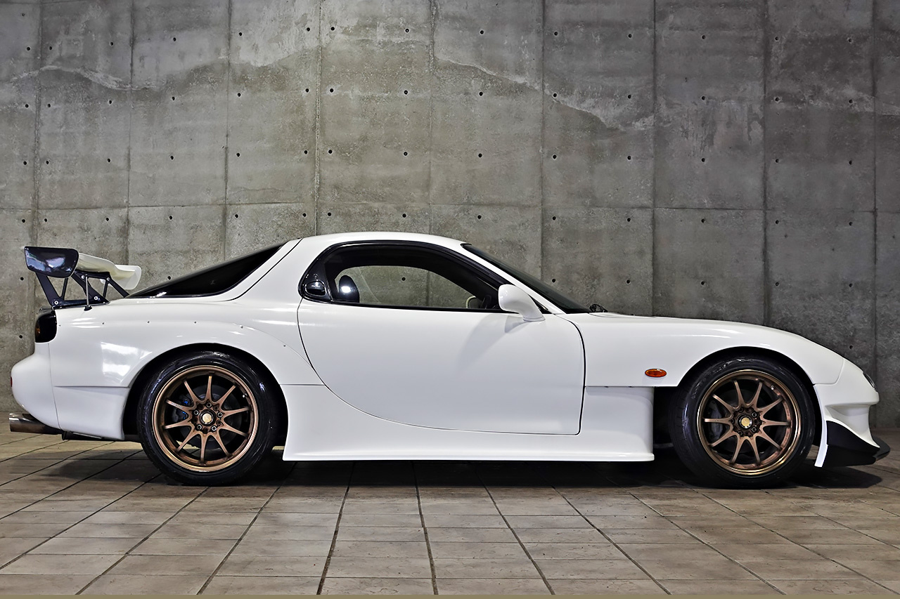 マツダ アンフィニRX-7 タイプRBバサーストX