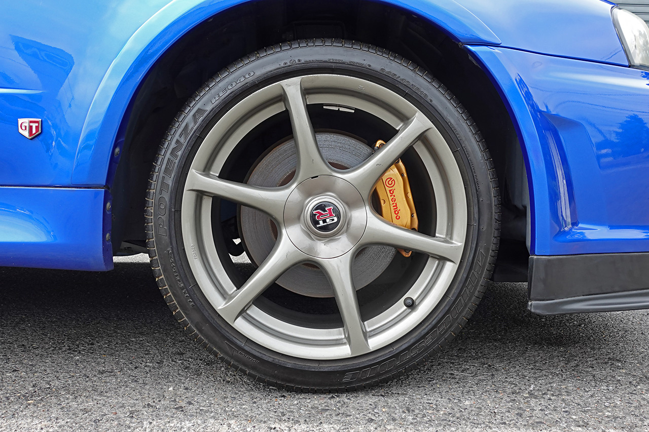 日産 スカイラインGT-R 