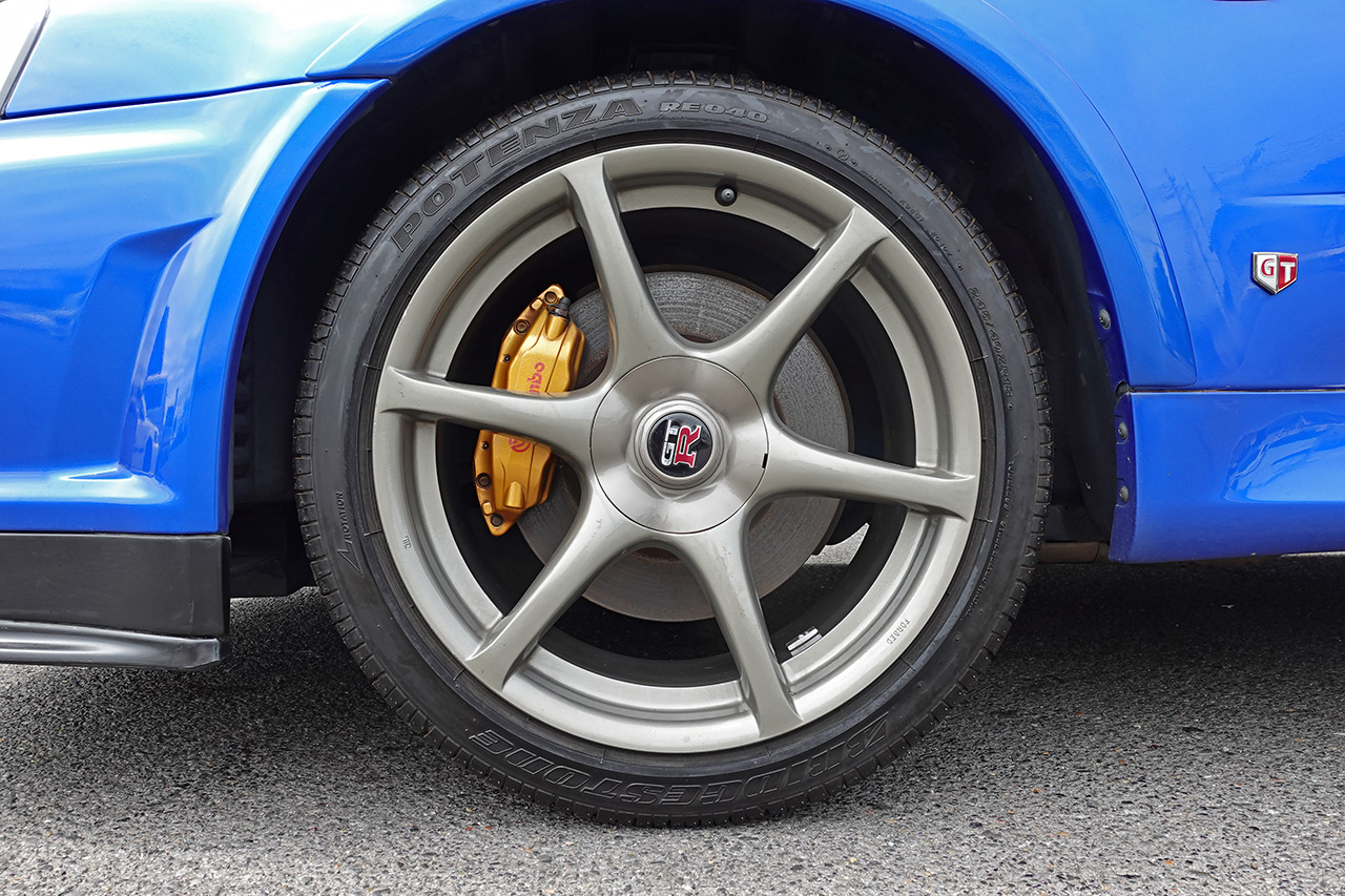 日産 スカイラインGT-R 