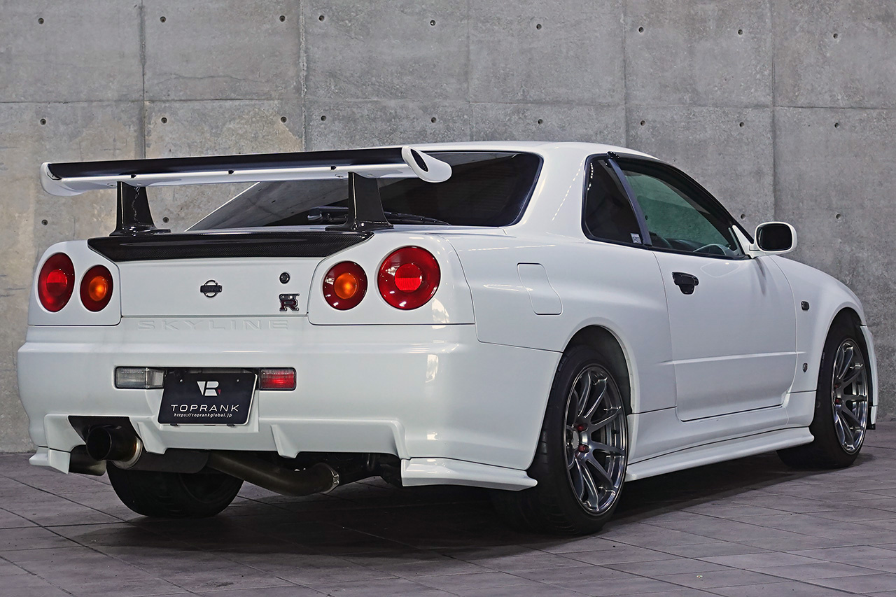 日産 スカイラインGT-R 