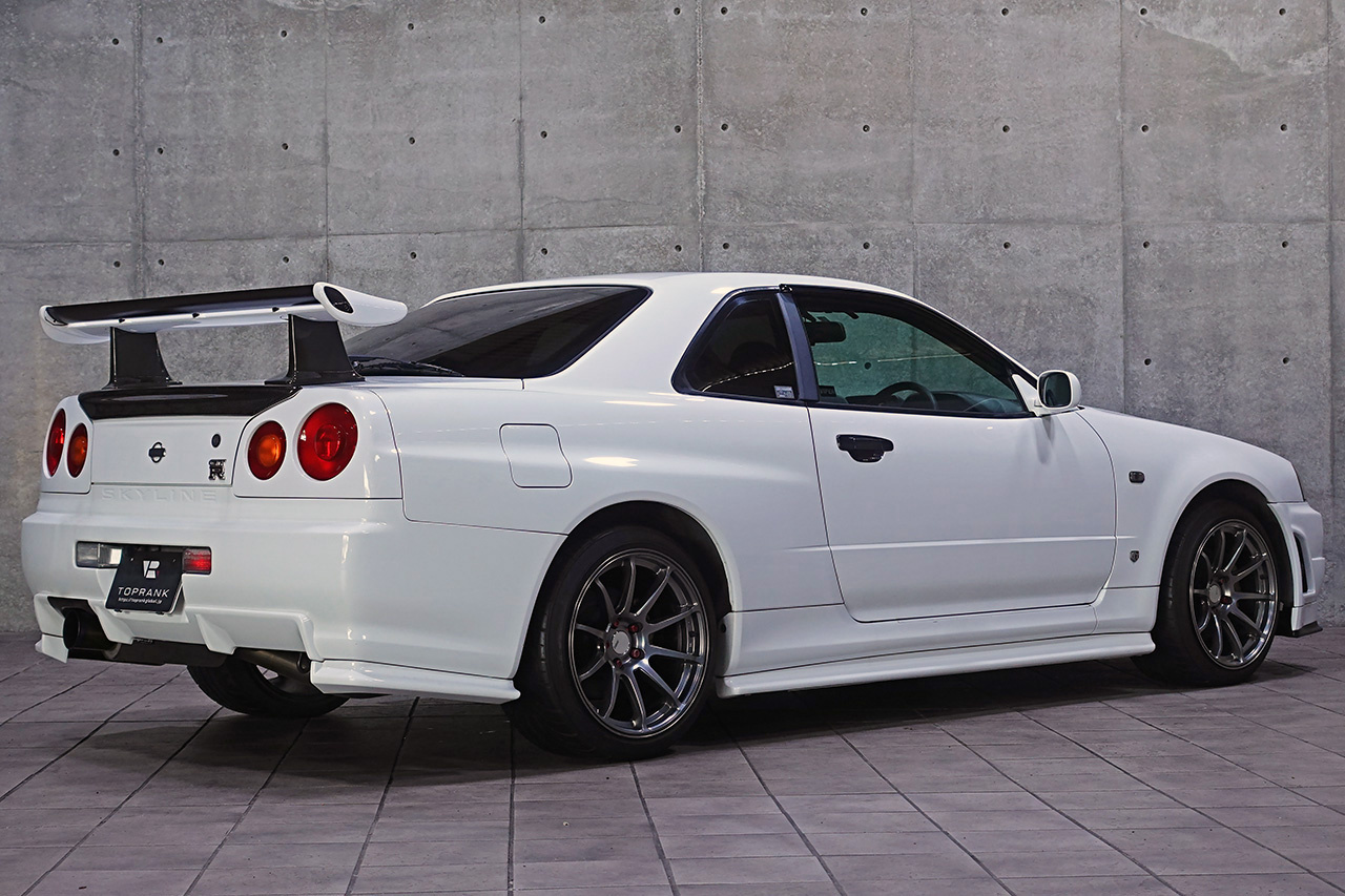 日産 スカイラインGT-R 