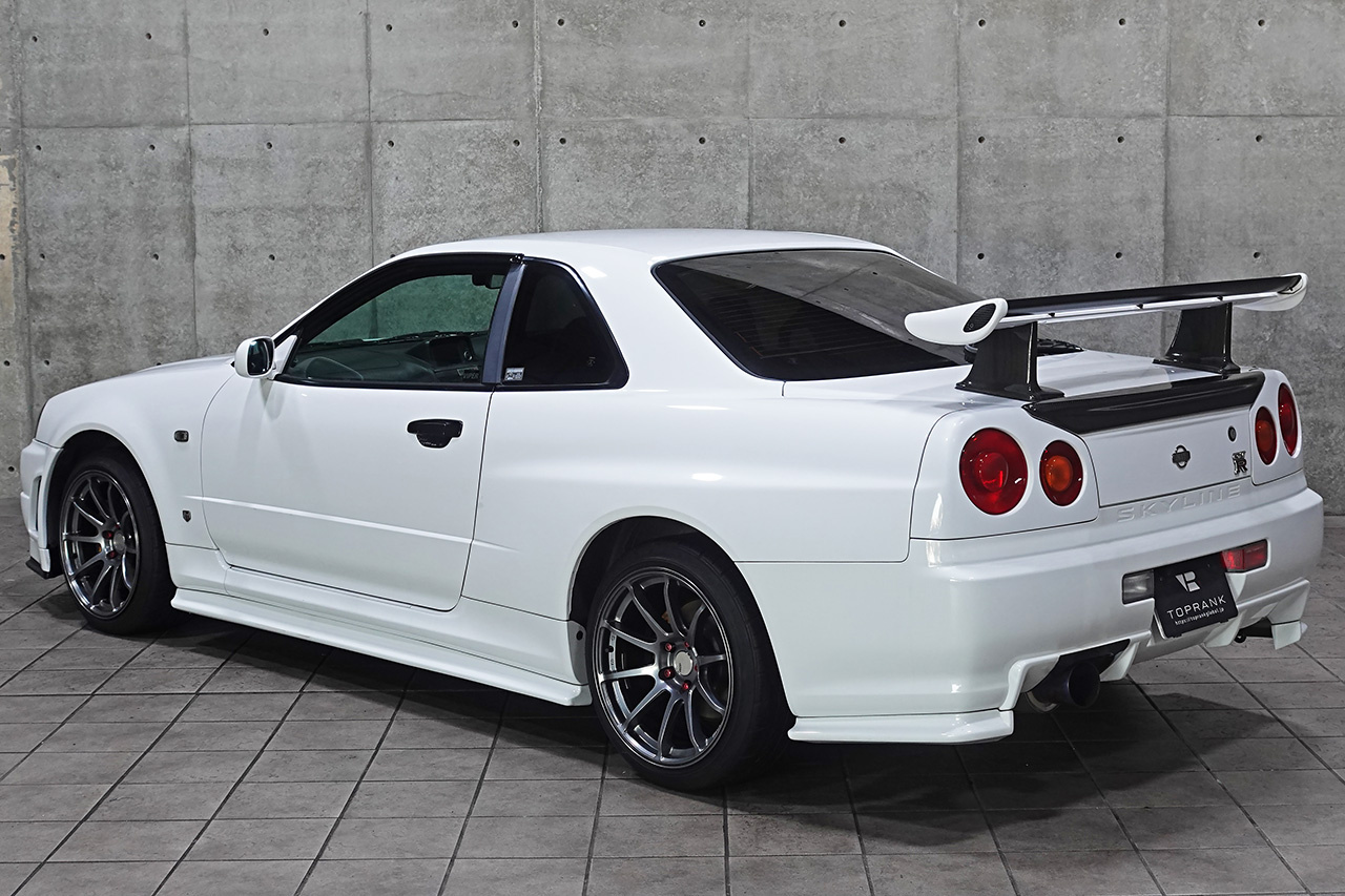 日産 スカイラインGT-R 