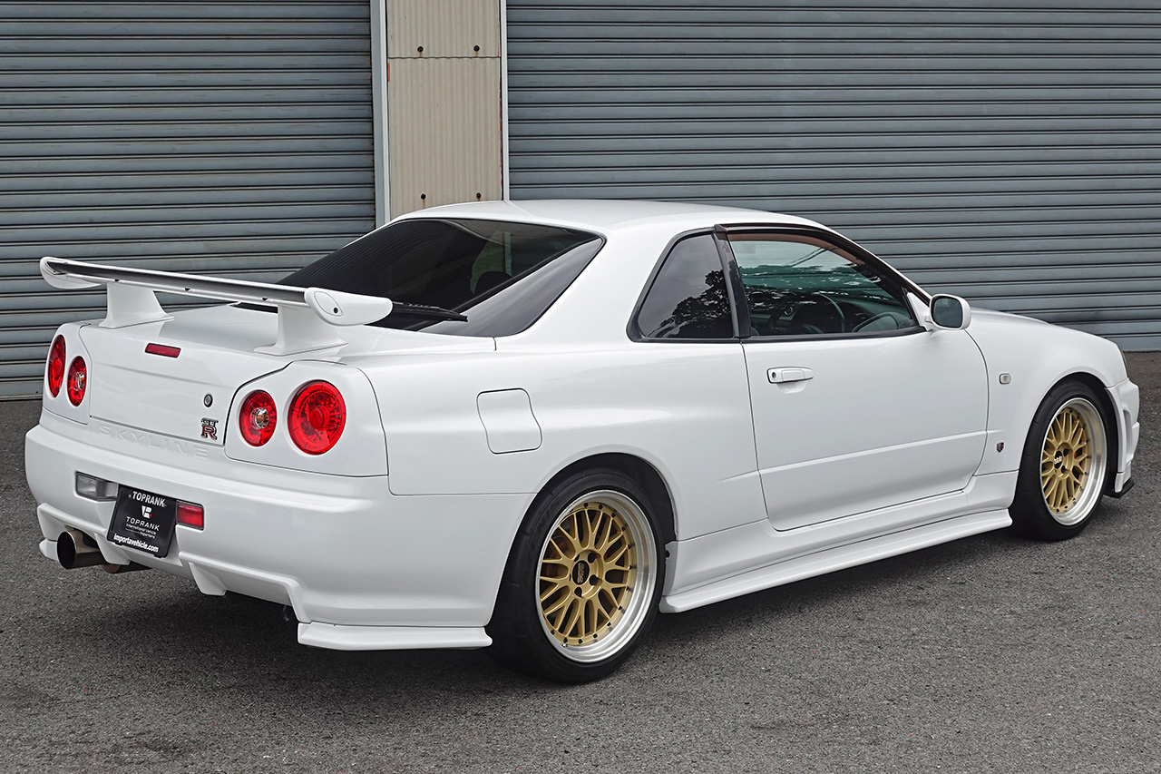 日産 スカイラインGT-R 