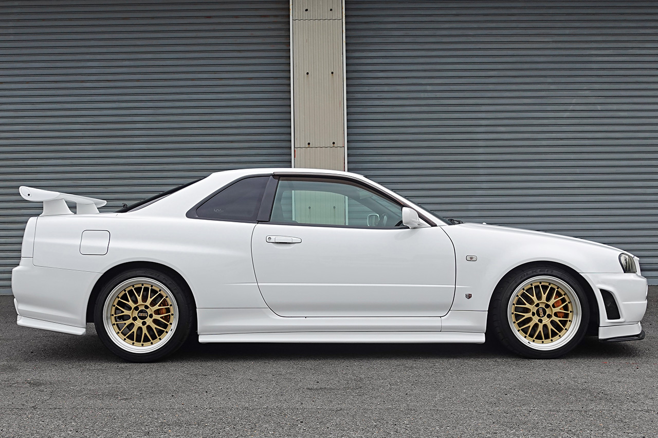 日産 スカイラインGT-R 
