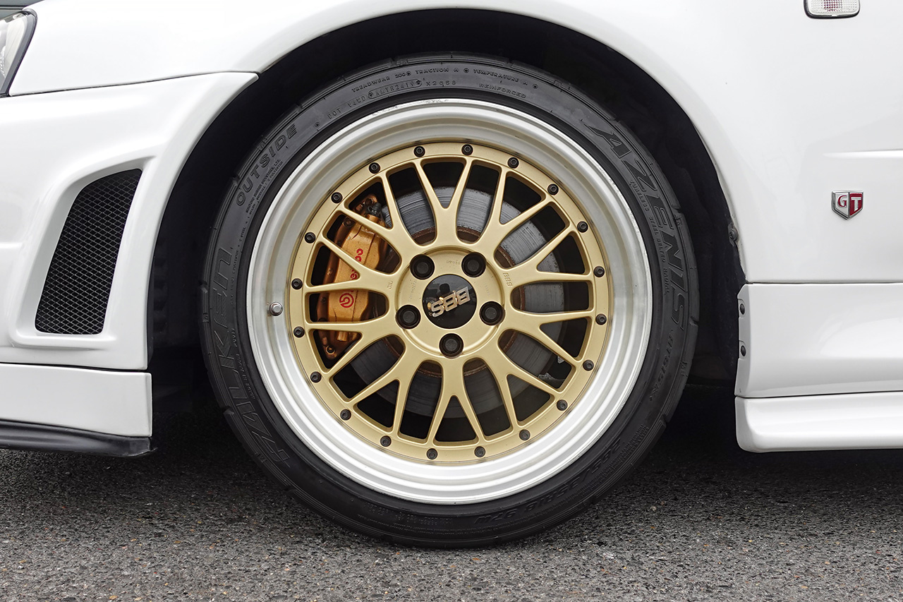 日産 スカイラインGT-R 