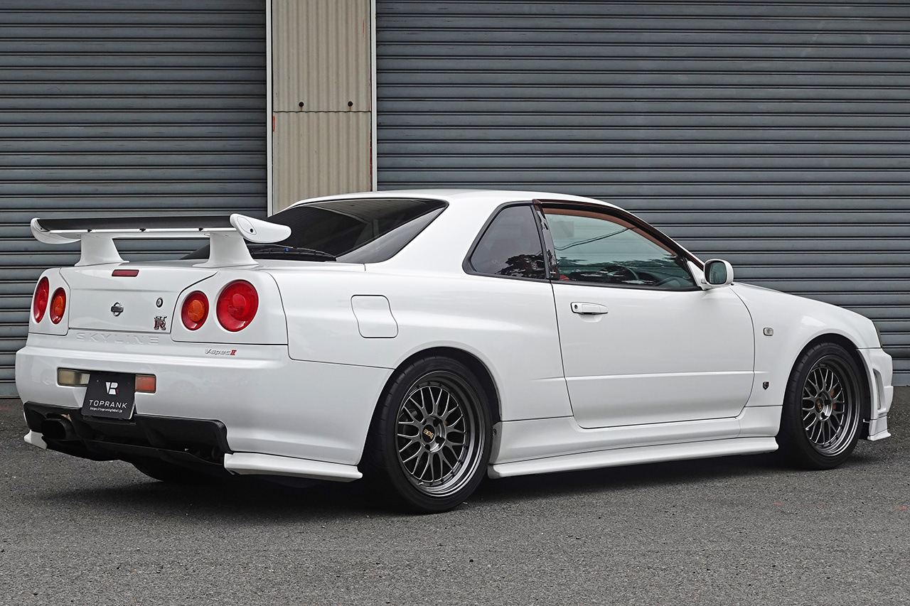 日産 スカイラインGT-R 