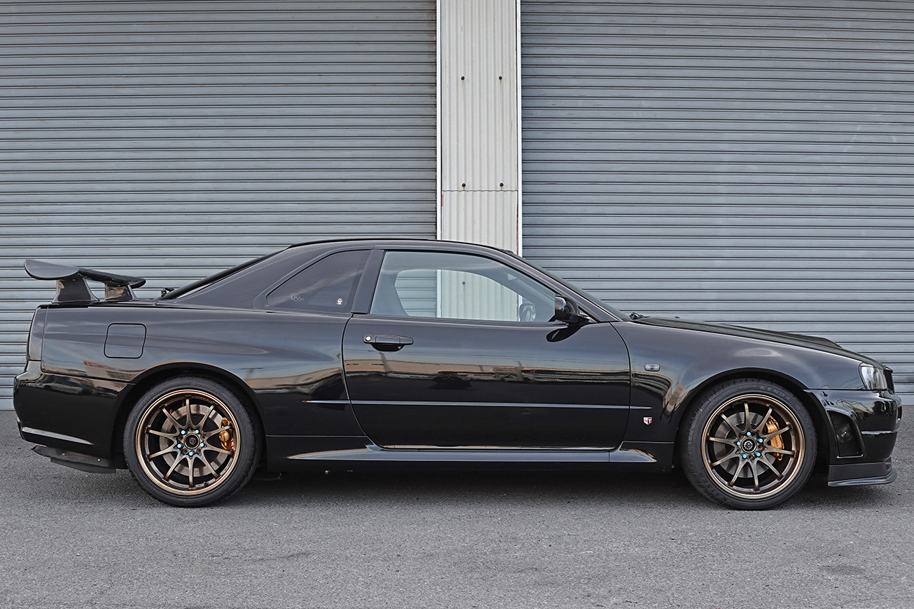 日産 スカイラインGT-R 